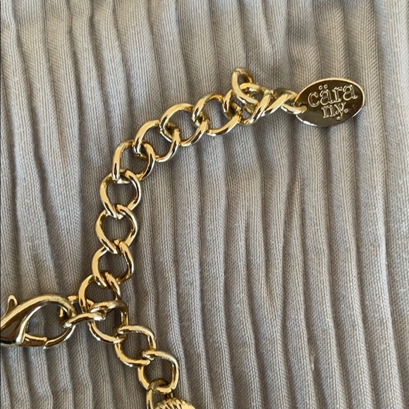 Gold & hot pink stone studded necklace - Picture 3 of 7